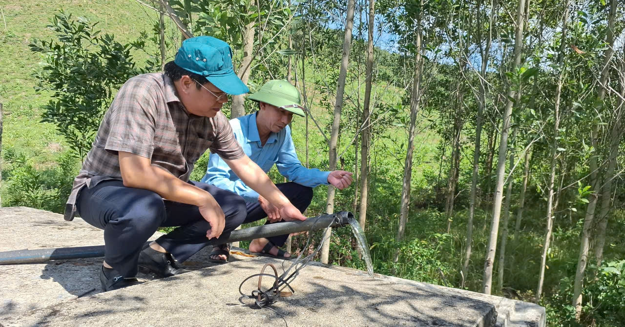 Quảng Trị: Nguồn nước vùng cao cạn kiệt, công trình nước sinh hoạt tự chảy mất tác dụng