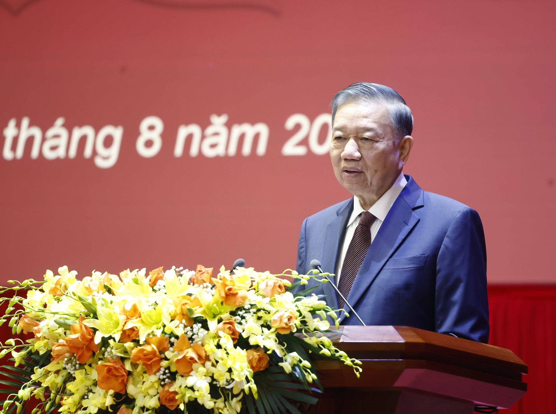 vna_potal_tong_bi_thu_chu_tich_nuoc_to_lam_du_le_khai_mac_chuong_trinh_boi_duong_cap_nhat_kien_thuc_doi_voi_uy_vien_ban_chap_hanh_trung_uong_dang_khoa_8960048.jpg