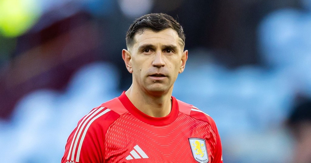Vụ chuyển nhượng Dibu Martinez sang Juventus bất ngờ đổ bể