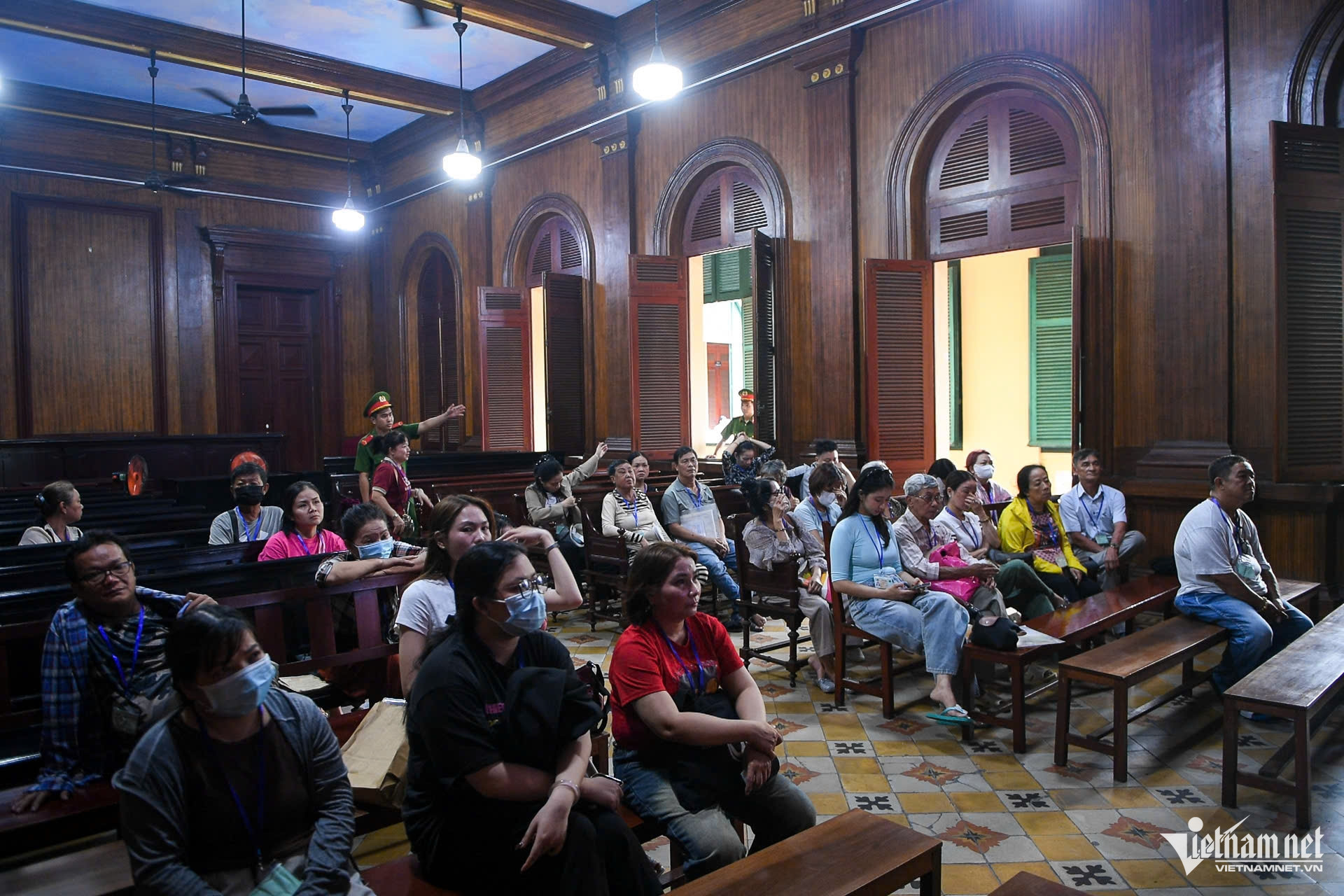 https://static-images.vnncdn.net/vps_images_publish/000001/000003/2026/8/17/w-1786933513526-7153899532215920175-7153899532215920175-62d369dbe5810667ad1000ad9d191d63-561.jpg