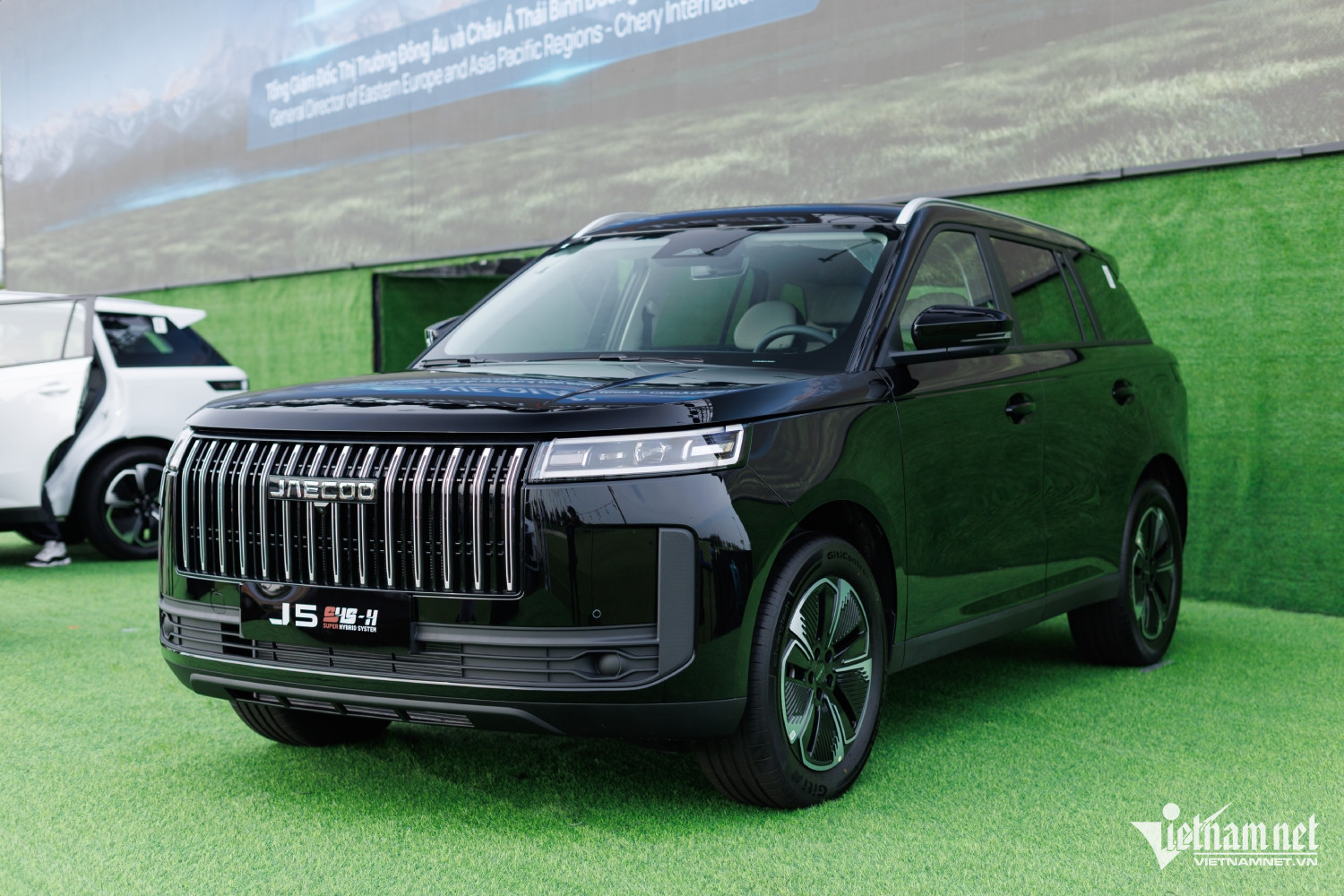 W-Jaecoo J5 hybrid.jpg
