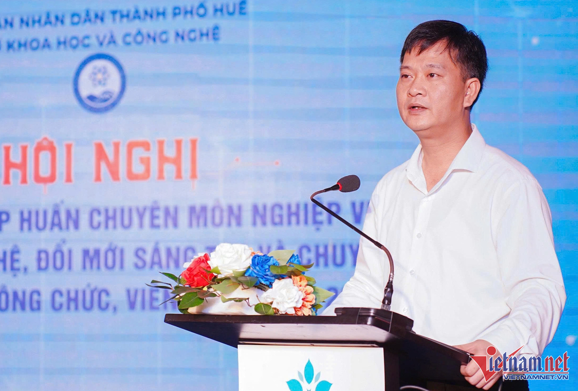 W-ong Nguyen Xuan Son 1 1.jpg
