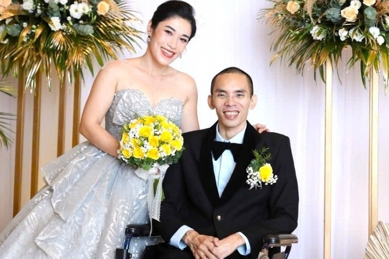9X Vĩnh Long bỏ việc, cưới người đàn ông liệt tứ chi, 6 năm chưa từng hối hận