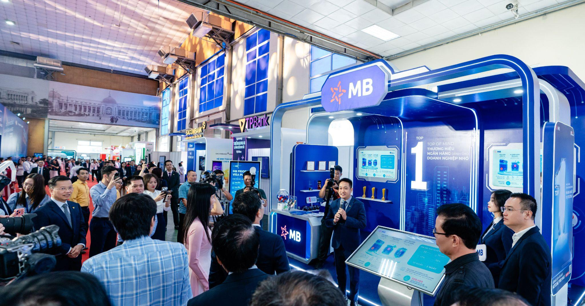 BIZ MBBank ứng dụng AI và dữ liệu, rút ngắn hành trình vốn cho doanh nghiệp