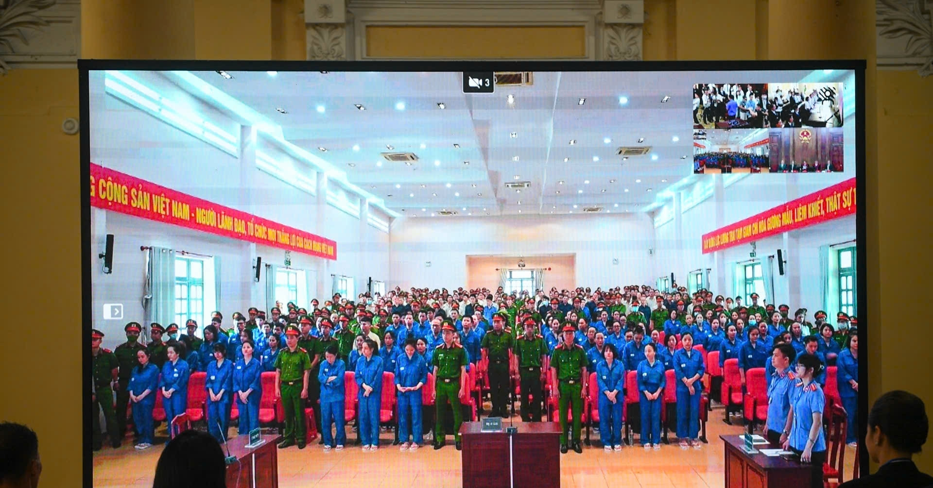 Ca sĩ Chi Dân và &amp;apos;tiệc&amp;apos; ma túy bên chiếc nồi inox