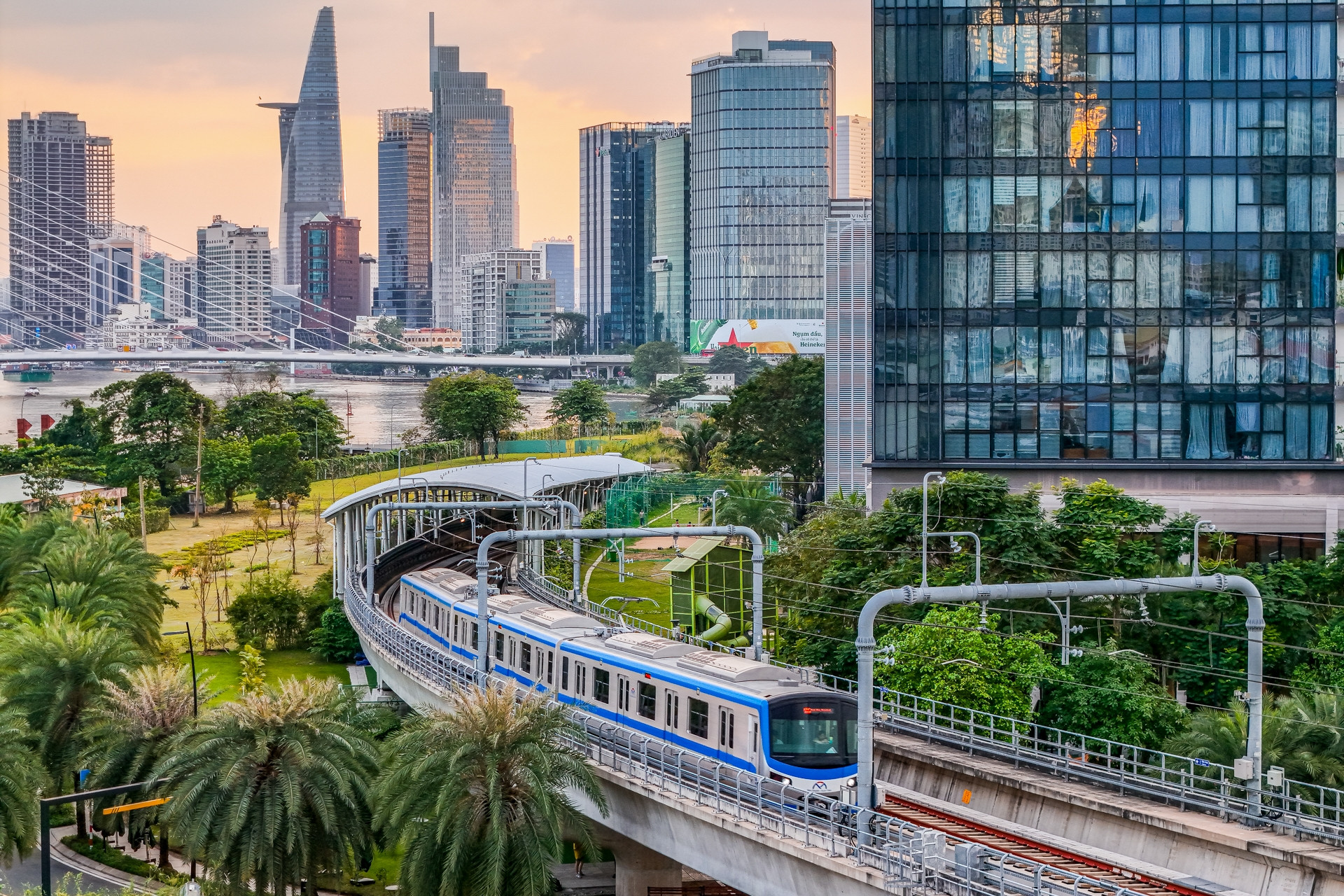 Chuyên gia lo bài toán vốn cho 'giấc mơ' 1200km metro TPHCM