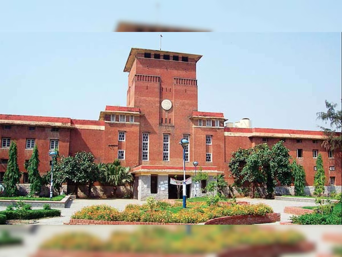 Đai hoc Delhi.avif