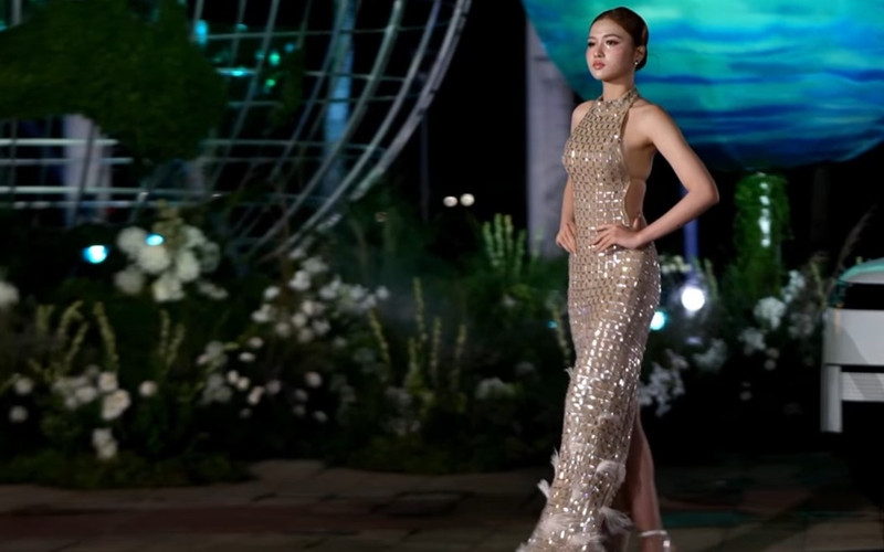 https://static-images.vnncdn.net/vps_images_publish/000001/000003/2026/8/18/miss-world-02-2554.jpg