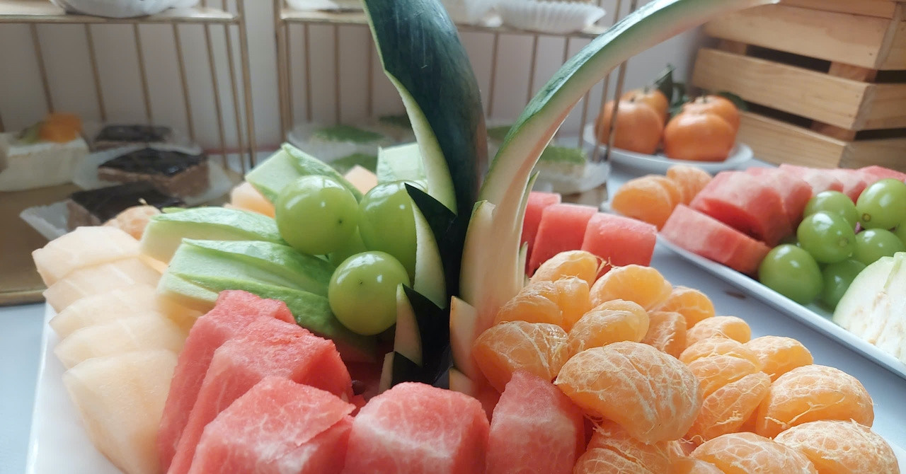 Sự thật khó ngờ đằng sau trào lưu ăn thô 100%