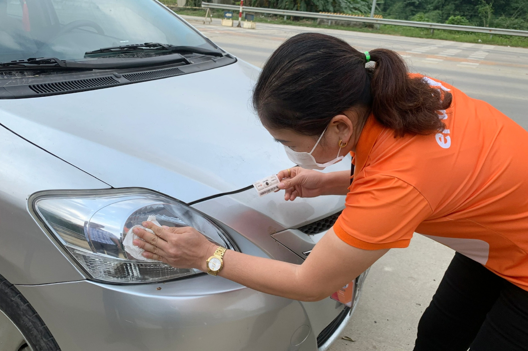 Bỗng dưng mất 6.600 đồng/tháng phí VETC và ePass, tài xế muốn hủy liên kết ví