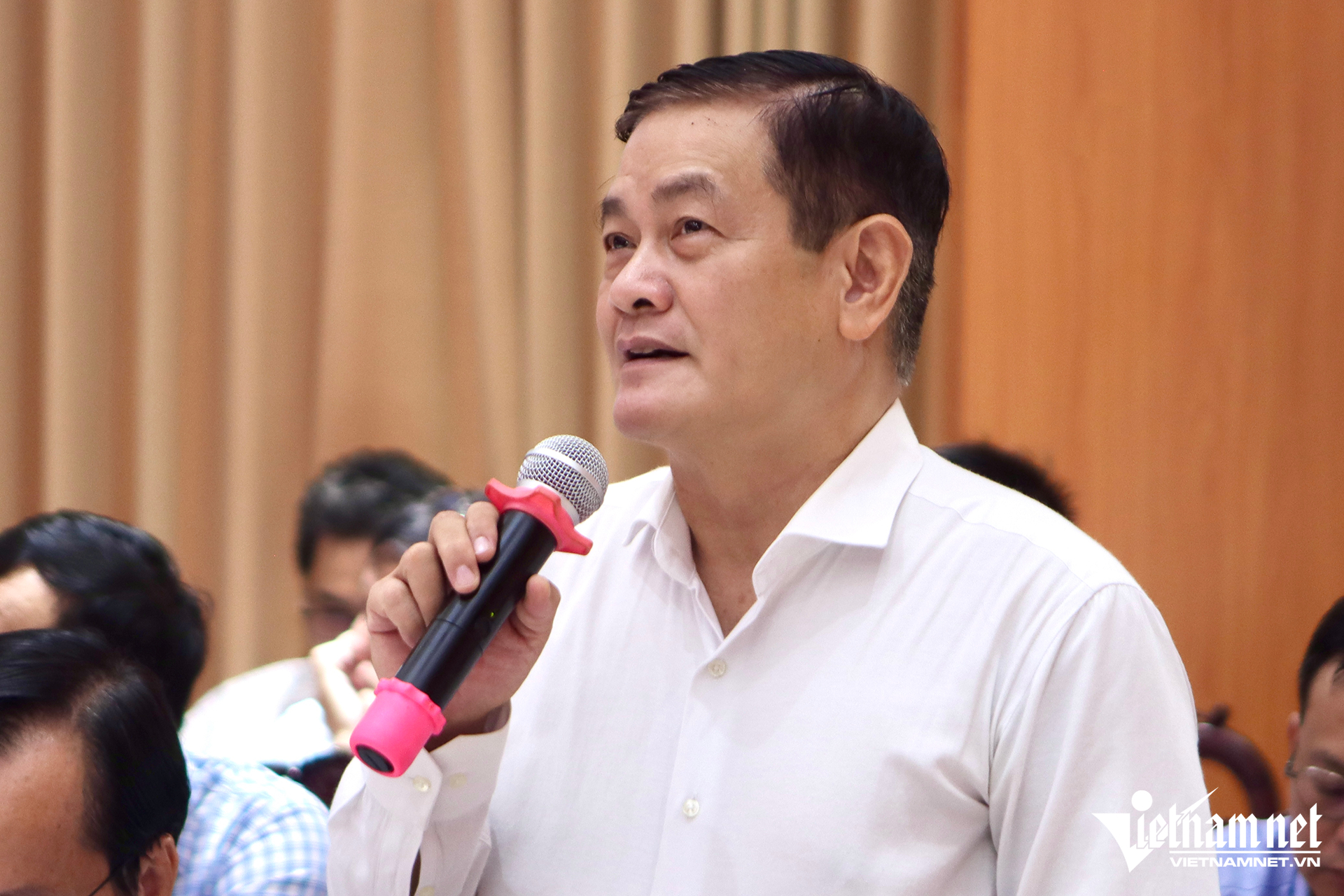 W-Hội nghị 002.png
