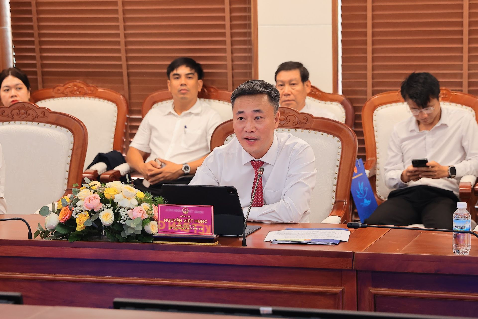 ảnh 2 bài ngày 0607.jpg