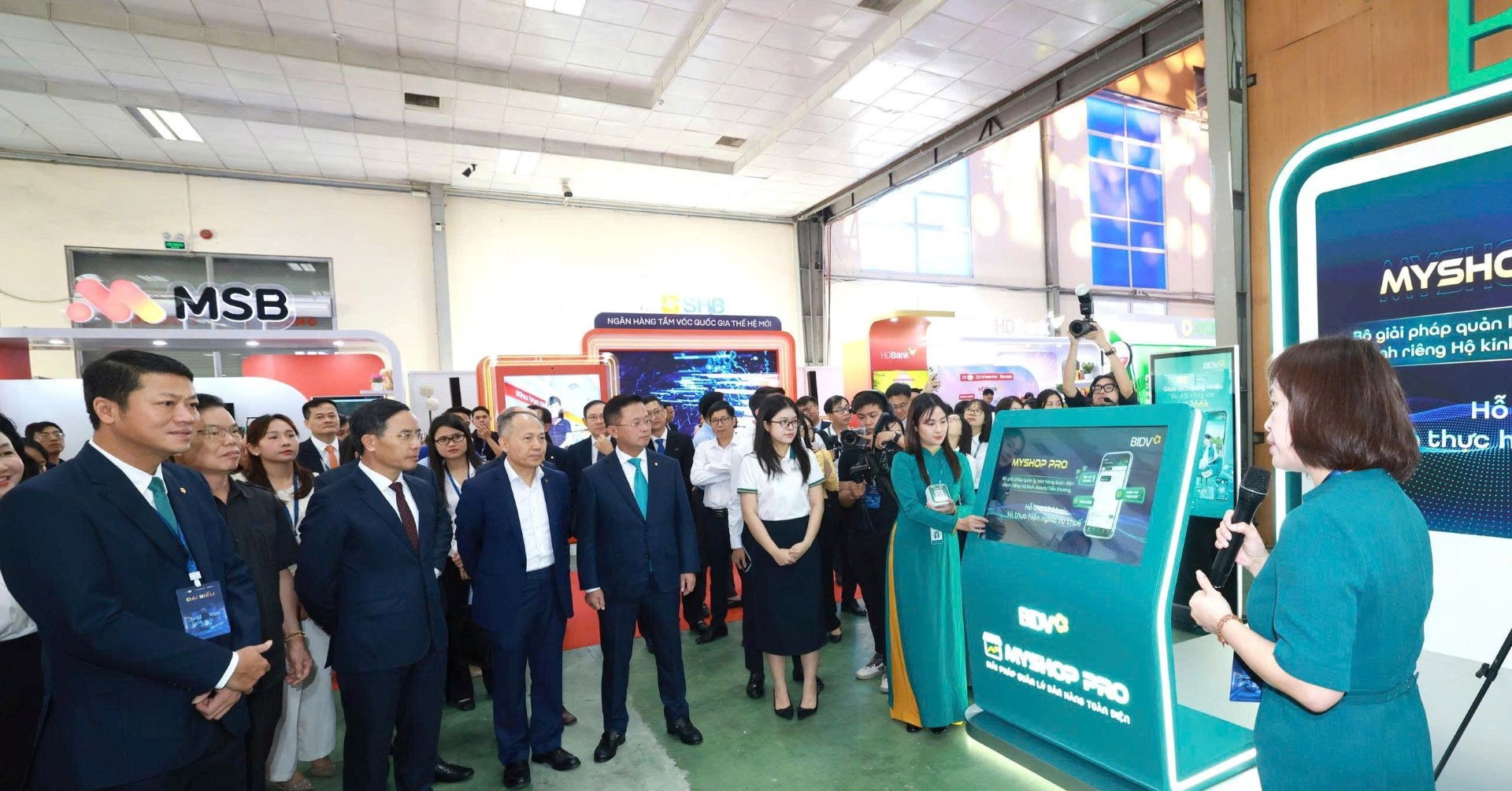 Chuyển đổi số ngành ngân hàng 2026: BIDV giới thiệu giải pháp số toàn diện