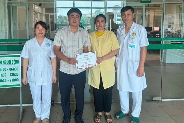 Được bạn đọc giúp đỡ hơn 175 triệu đồng, bé Hùng bị bỏng điện yên tâm điều trị
