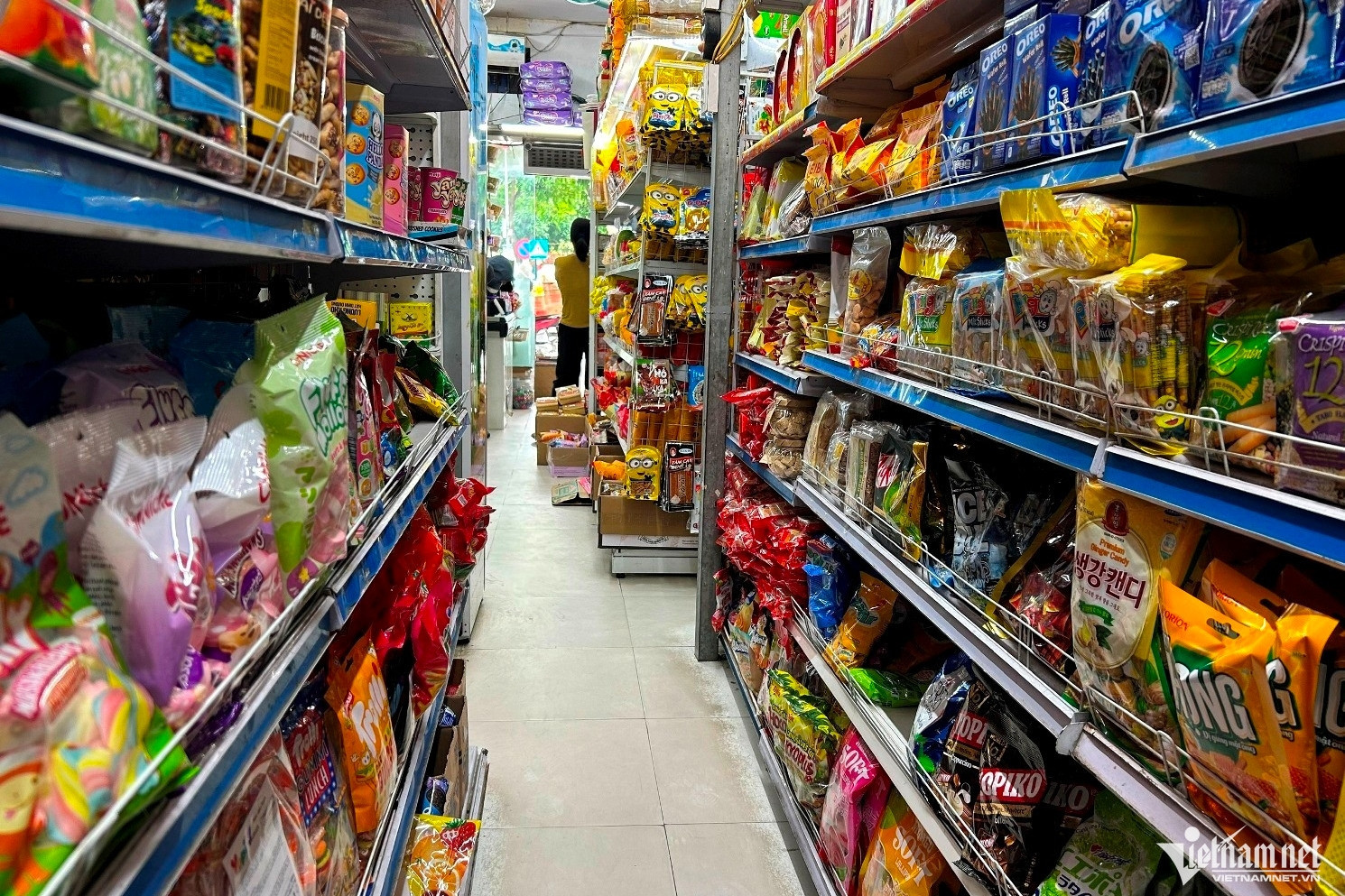 Khoan sức dân để nuôi dưỡng nguồn thu