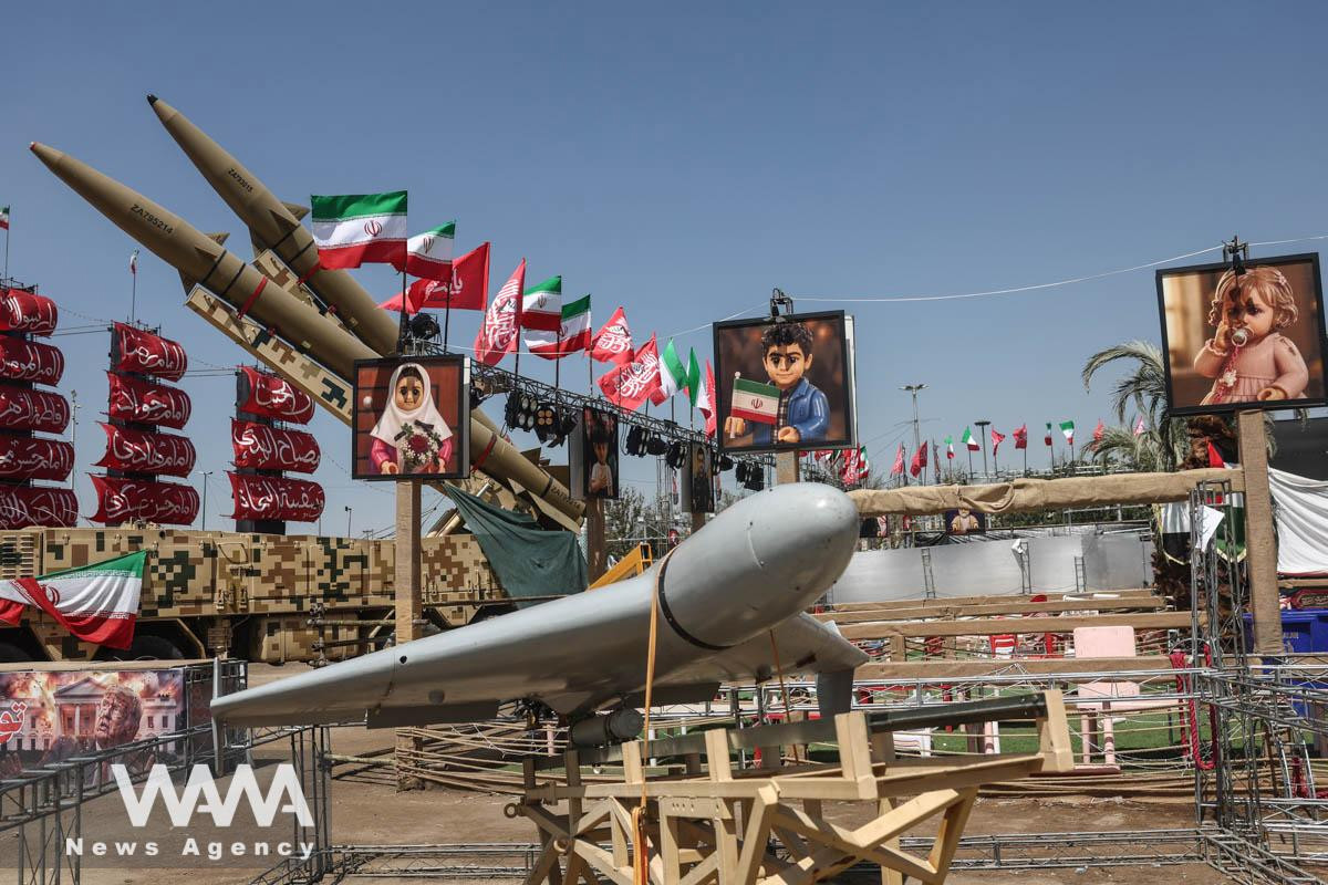 ten lua va UAV Iran trung bay o Tehran WANA.jpg