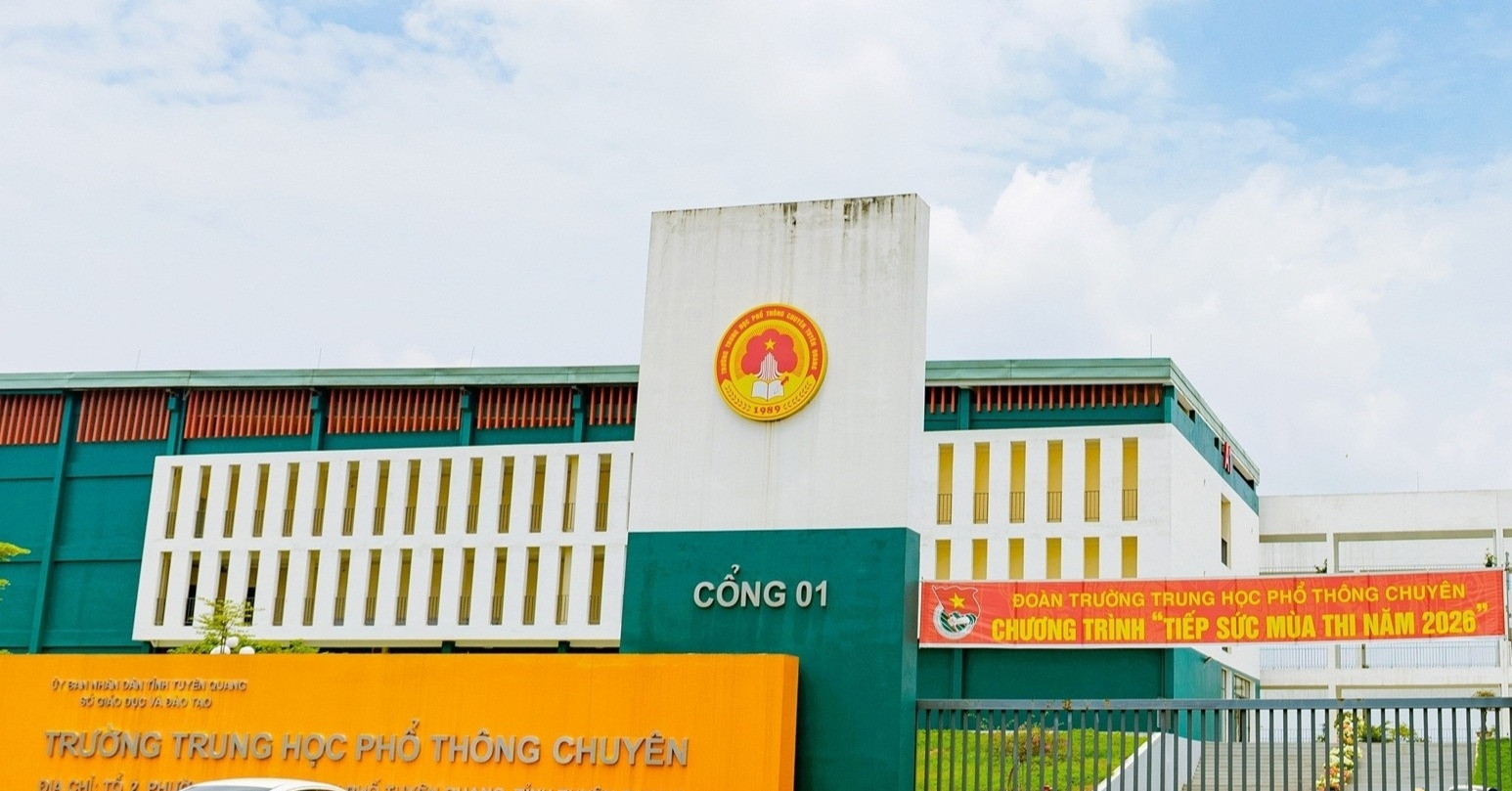 Thí sinh Trường THPT Chuyên Tuyên Quang đạt bao nhiêu điểm ở các khối?