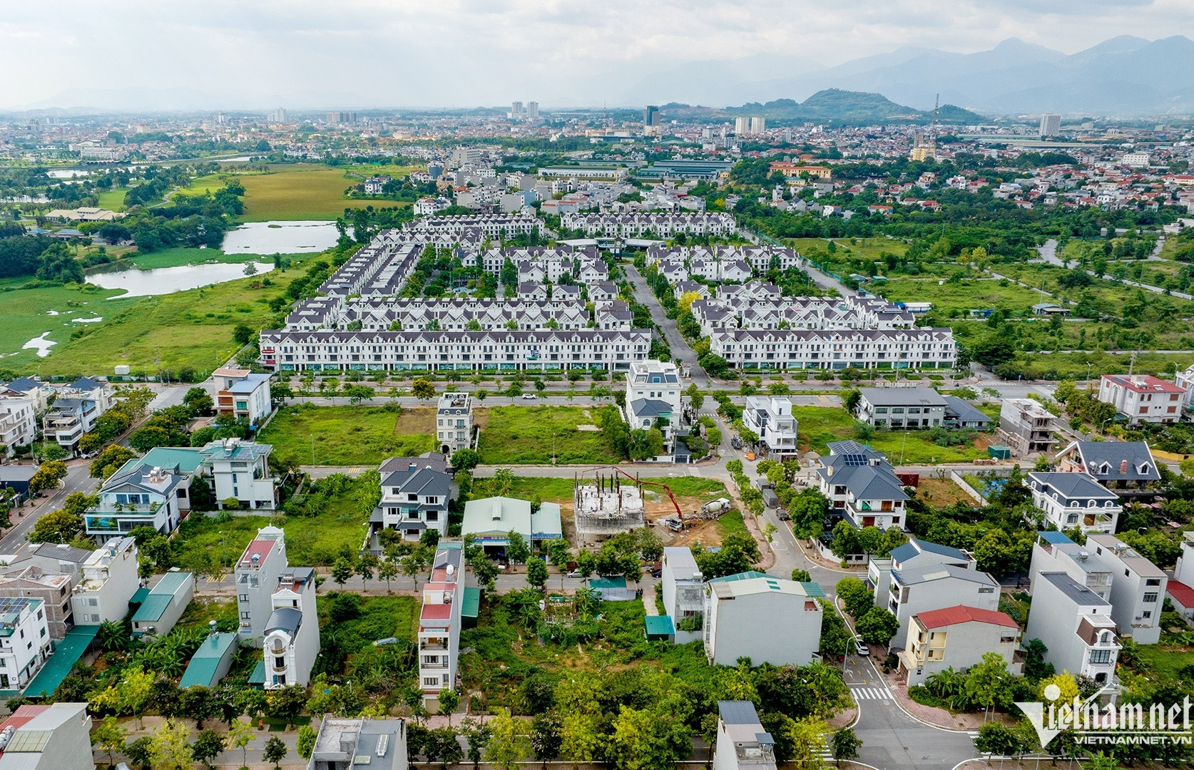 Trình Quốc hội đề xuất giá đất do Nhà nước quyết định