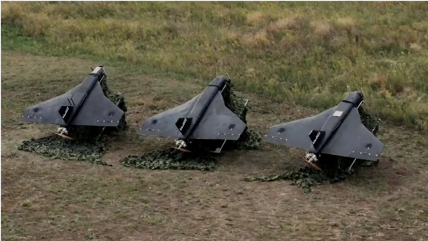 UAV Gerbera của Nga được cho là có hình dáng thân tương đồng với loại UAV Shahed-136 của Iran. Ảnh: Armyuppress.com
