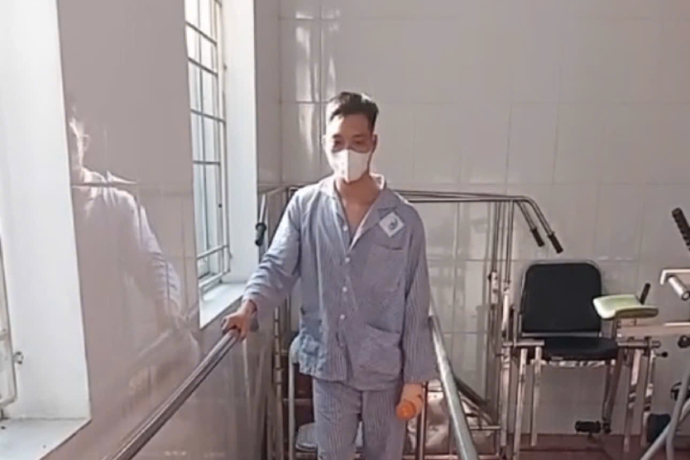 7 năm kiên cường của chàng trai bị đột quỵ ở tuổi 19, cơ hội sống chỉ 1%
