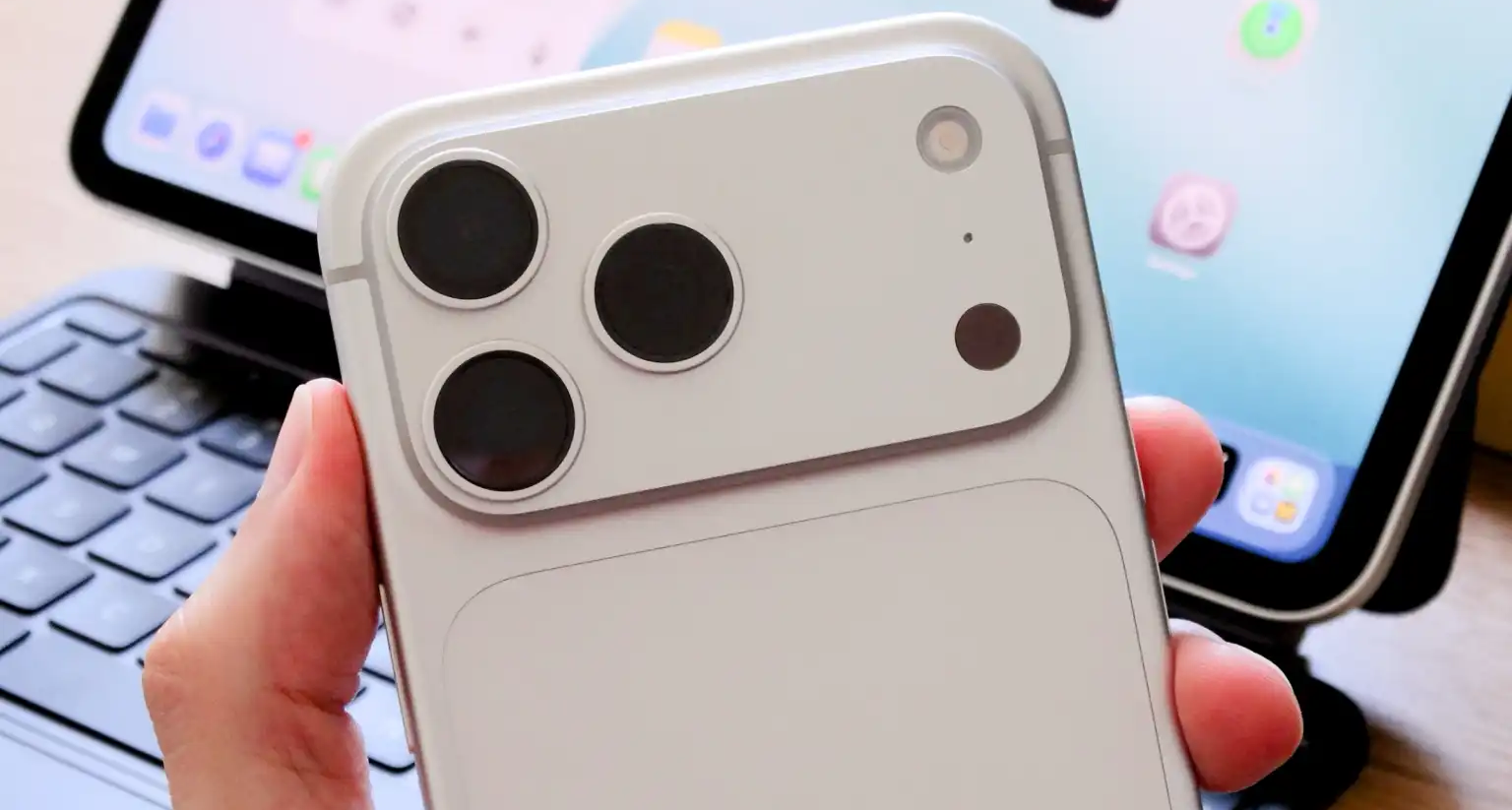 Apple lặng lẽ xóa bỏ chính sách mua iPhone được iFan yêu thích nhất