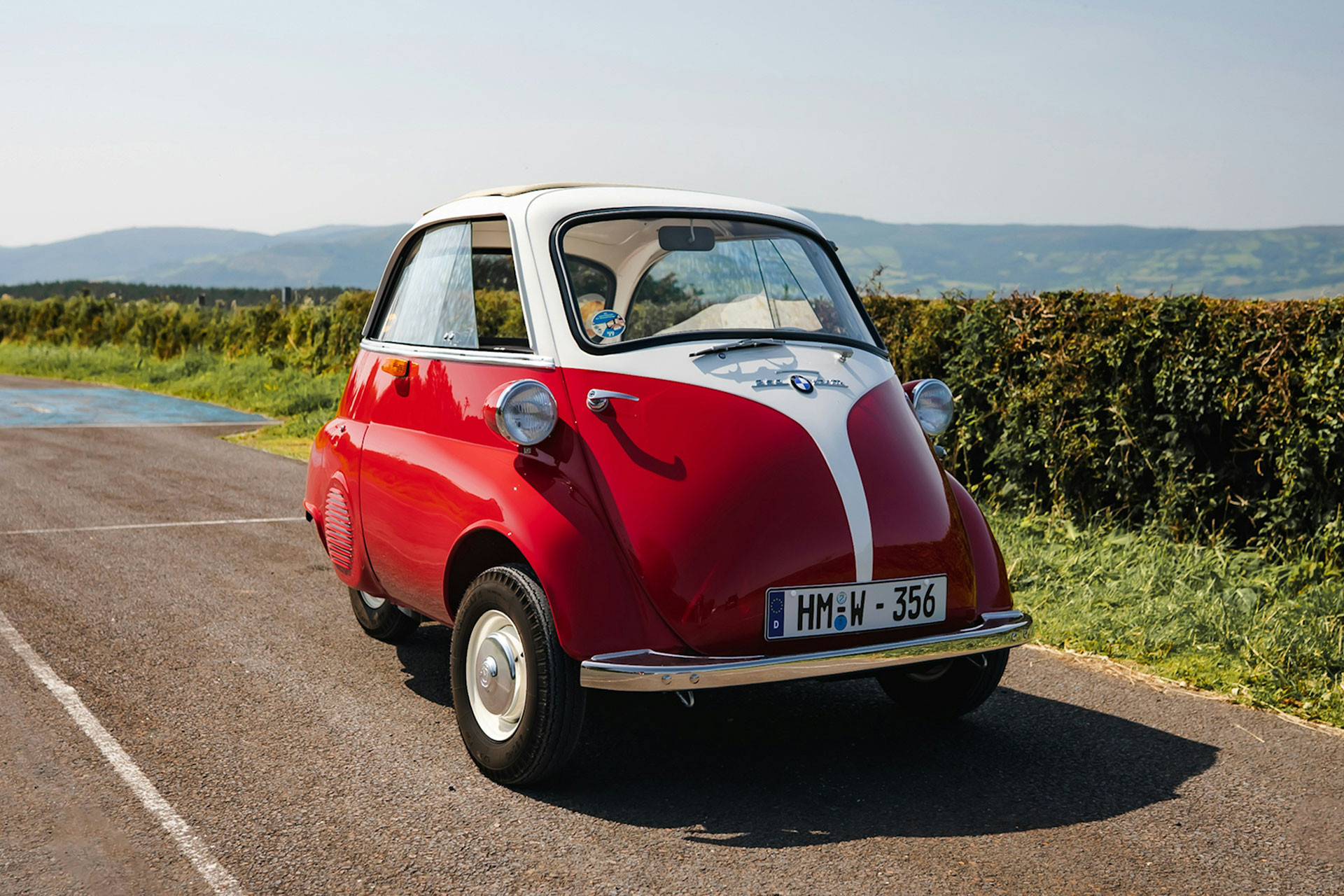 Iso Isetta.jpg