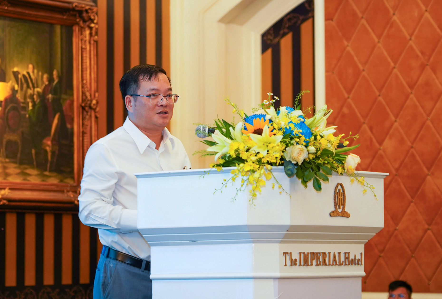 Nguyen Xuan Ninh.jpg