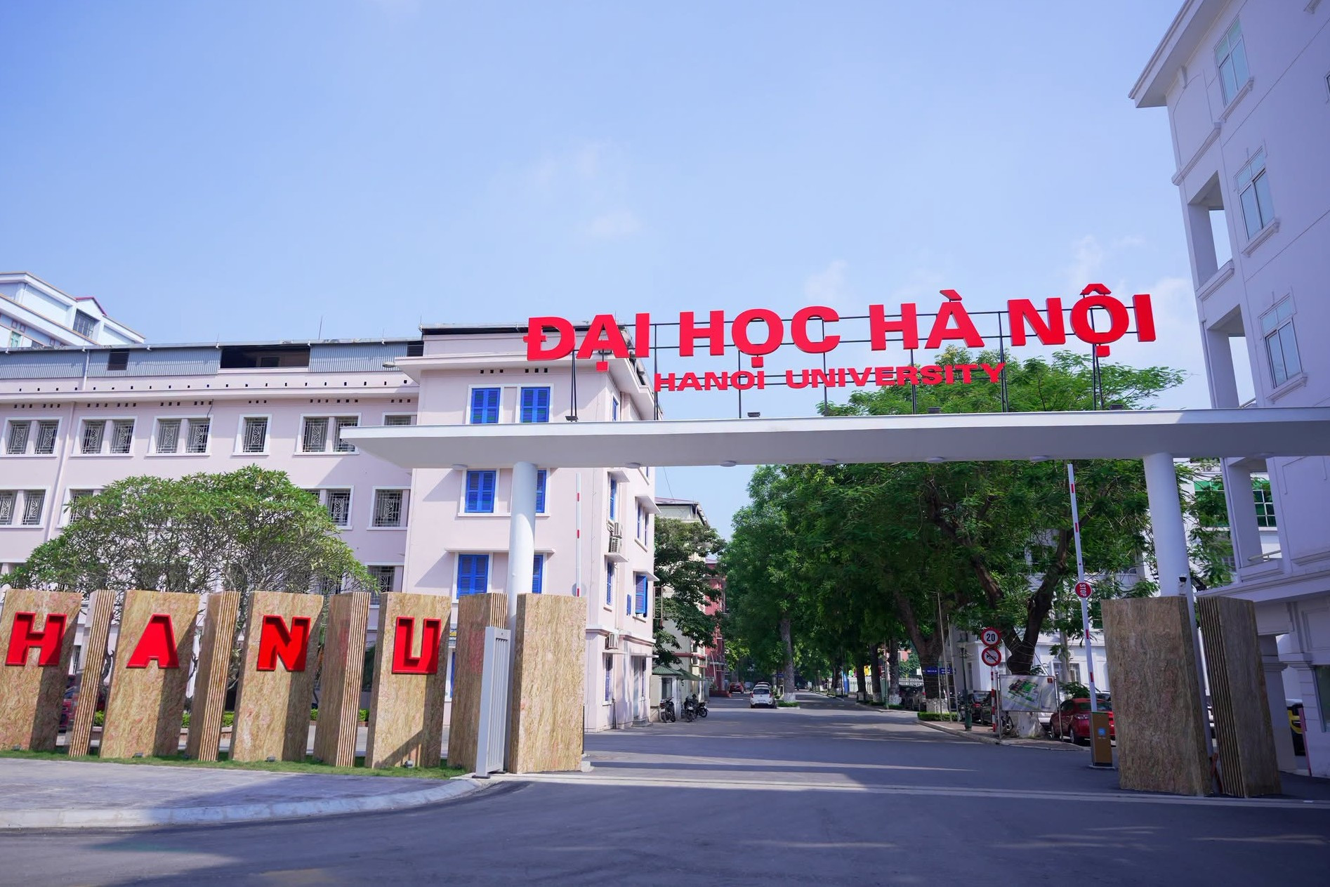 Trường ĐH Hà Nội a.jpg