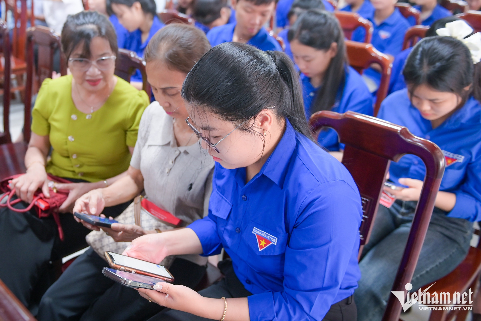 W-tap huan nang cao nhan thuc va ky nang so cho nguoi dan 0.jpg