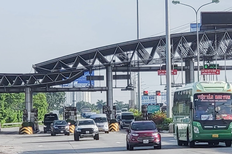 Bản tin trưa 20/8: VETC, Viettel Money dừng chính sách thu phí 6.600 đồng