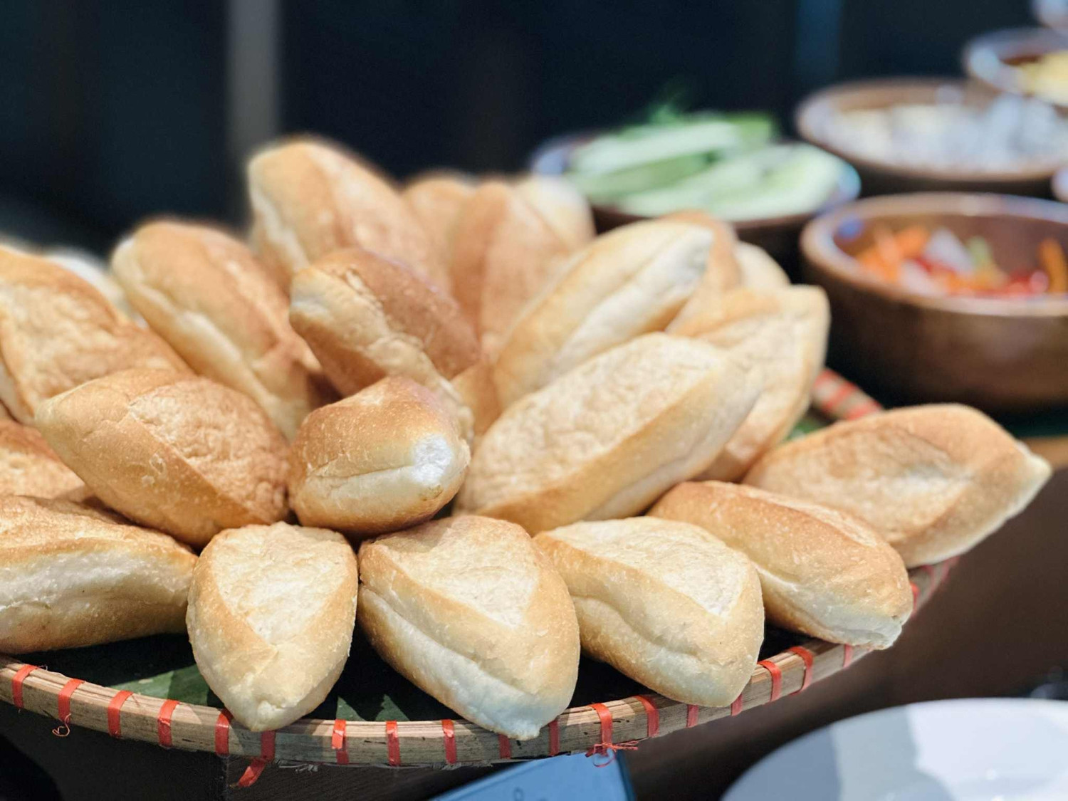 banh mi gan logo.jpg