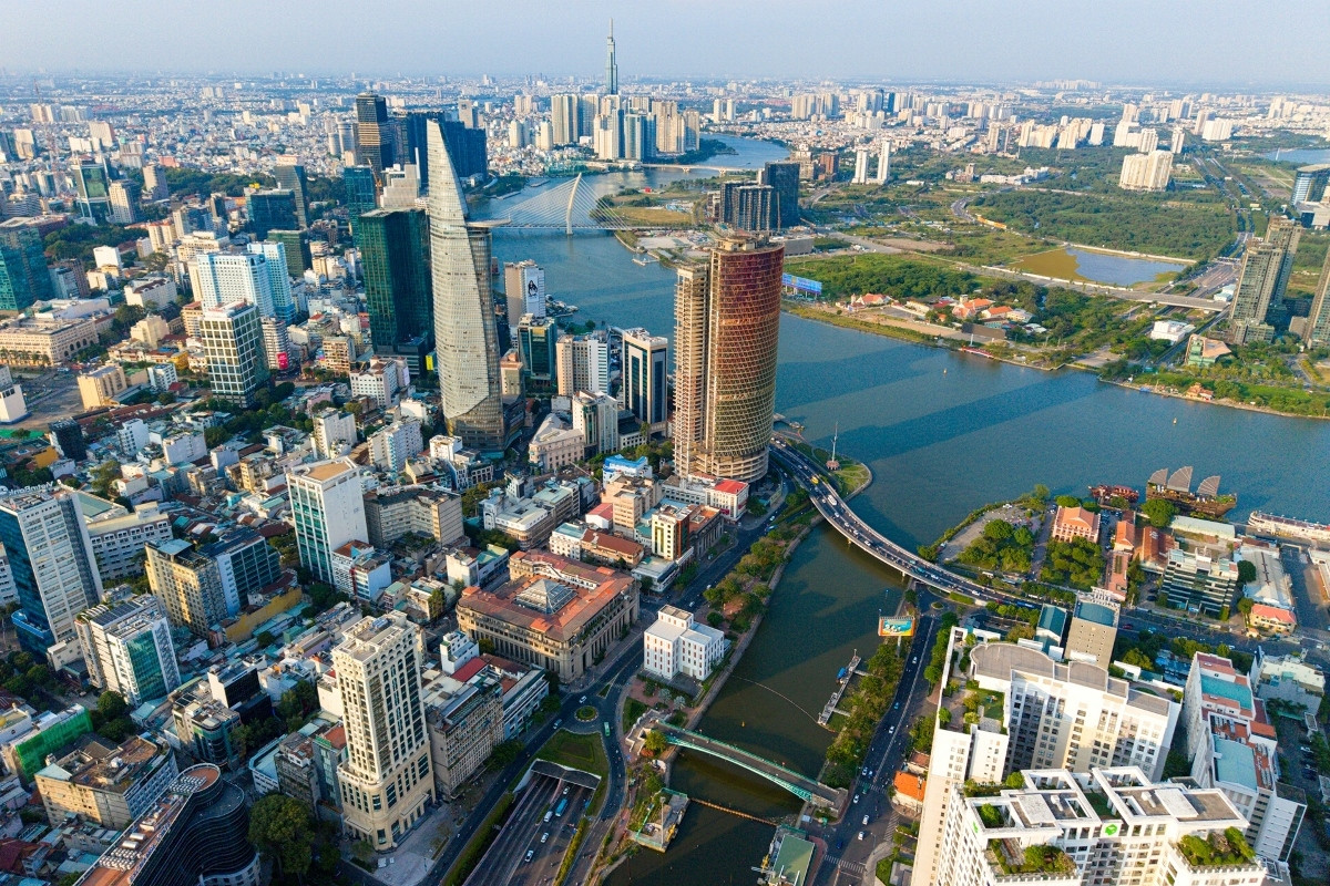 GDP tăng hơn 70 lần, Việt Nam cần gì để bước lên nấc thang thu nhập cao?