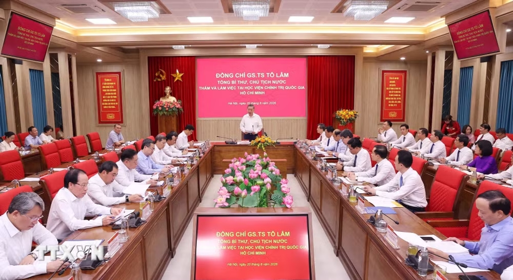 ttxvn-tong-bi-thu-chu-tich-nuoc-tham-va-lam-viec-tai-hoc-vien-chinh-tri-quoc-gia-ho-chi-minh-1.jpg
