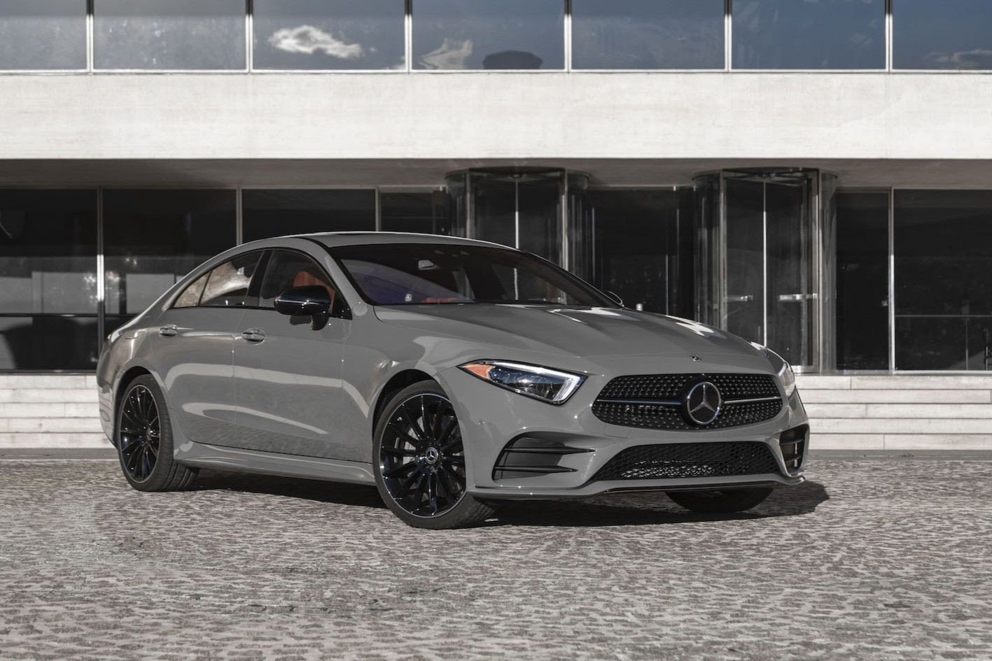 mercedes benz cls class_100748538_h.jpg