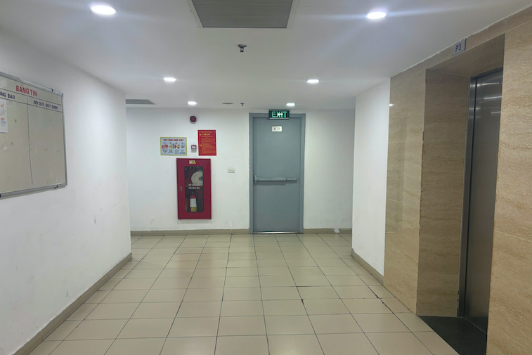 Muốn chuyển nhà vì hàng xóm 'nặng mùi'
