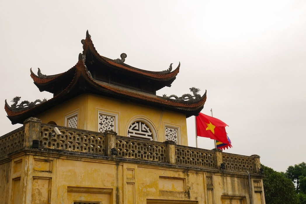 Ngày mai bắt đầu từ ngày hôm nay