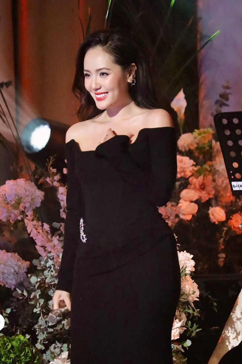 https://static-images.vnncdn.net/vps_images_publish/000001/000003/2026/8/20/phuong-linh-03-1934.jpg