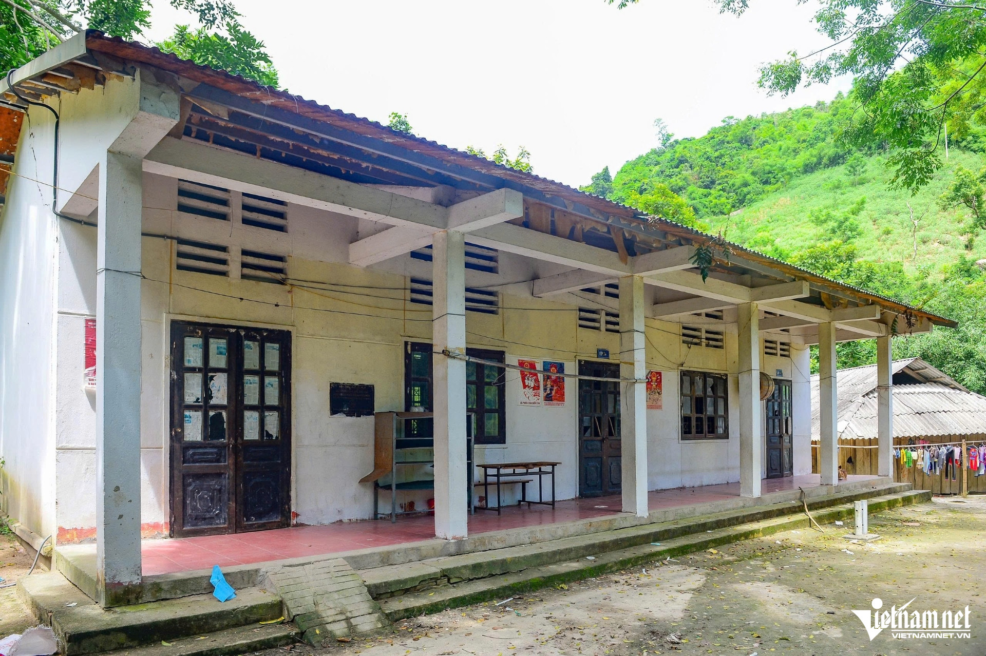 W-a2Điểm trường ở miền núi.jpg