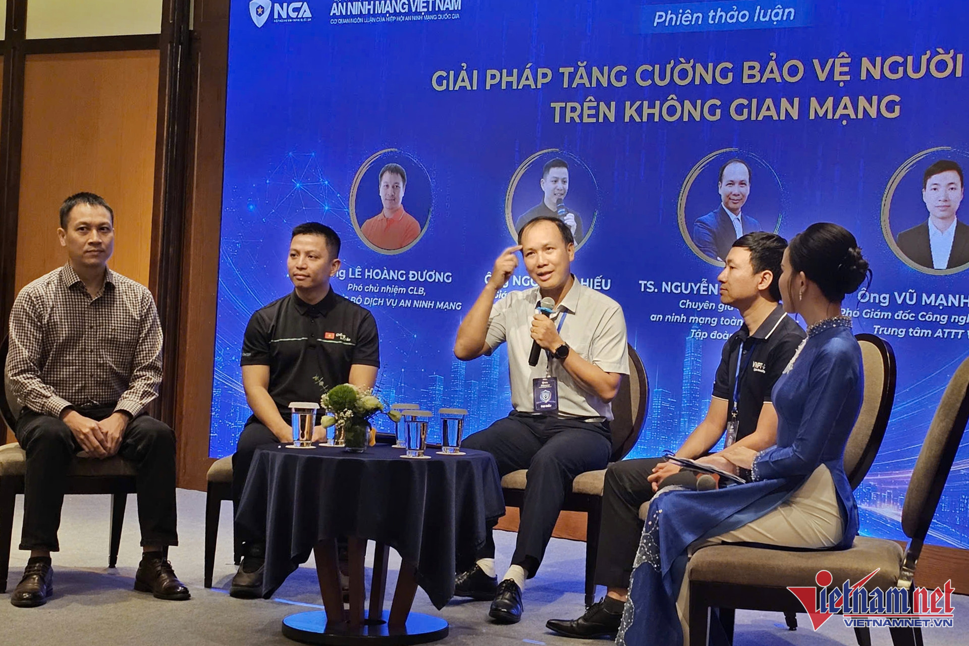 W-dao tao thuc chien ve phong chong tan cong lua dao 01.jpg