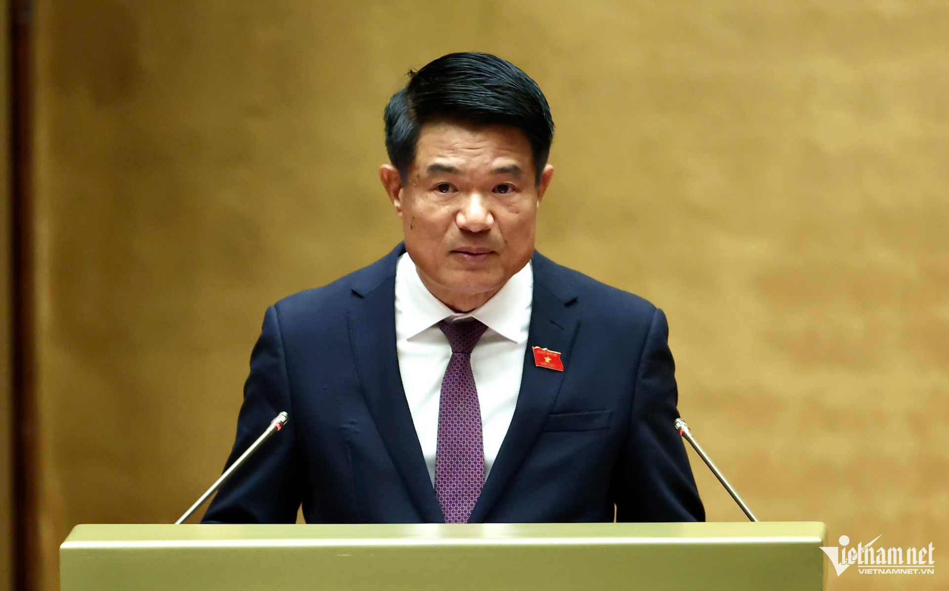 W-Nguyễn Huy Tiến 2.jpg