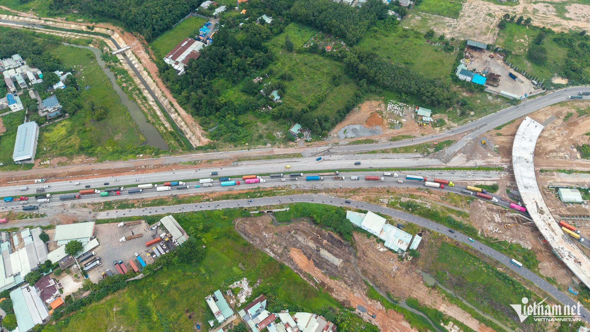 W-Xe máy đi ngược chiều  Tuấn Hùng 44.jpg
