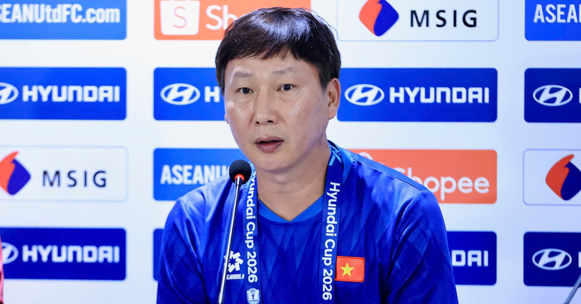 HLV Kim Sang Sik: Tuyển Việt Nam đấu Thái Lan với niềm kiêu hãnh