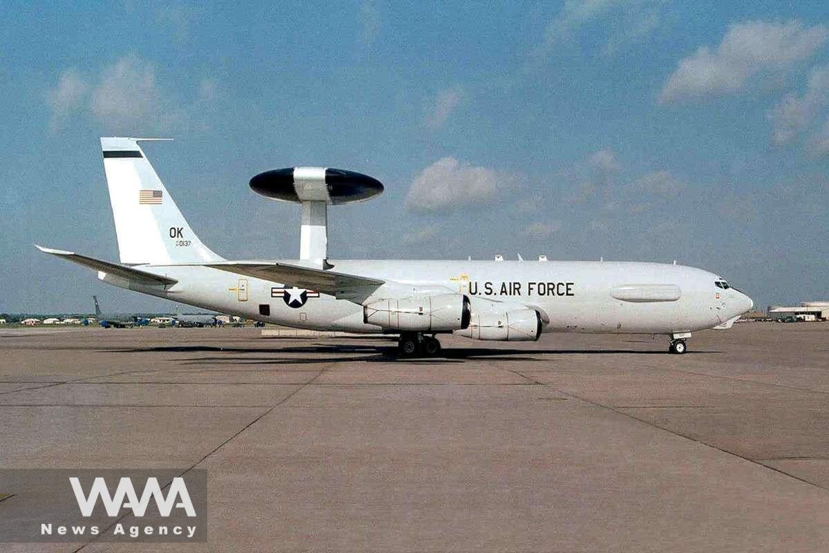 may bay canh bao som Boeing E 3B Sentry My WANA.jpg
