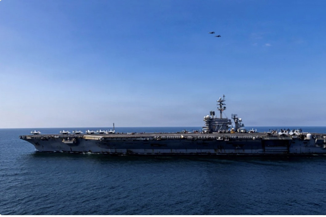 Sau 9 tháng ở Trung Đông, tàu sân bay USS Abraham Lincoln trở về Mỹ