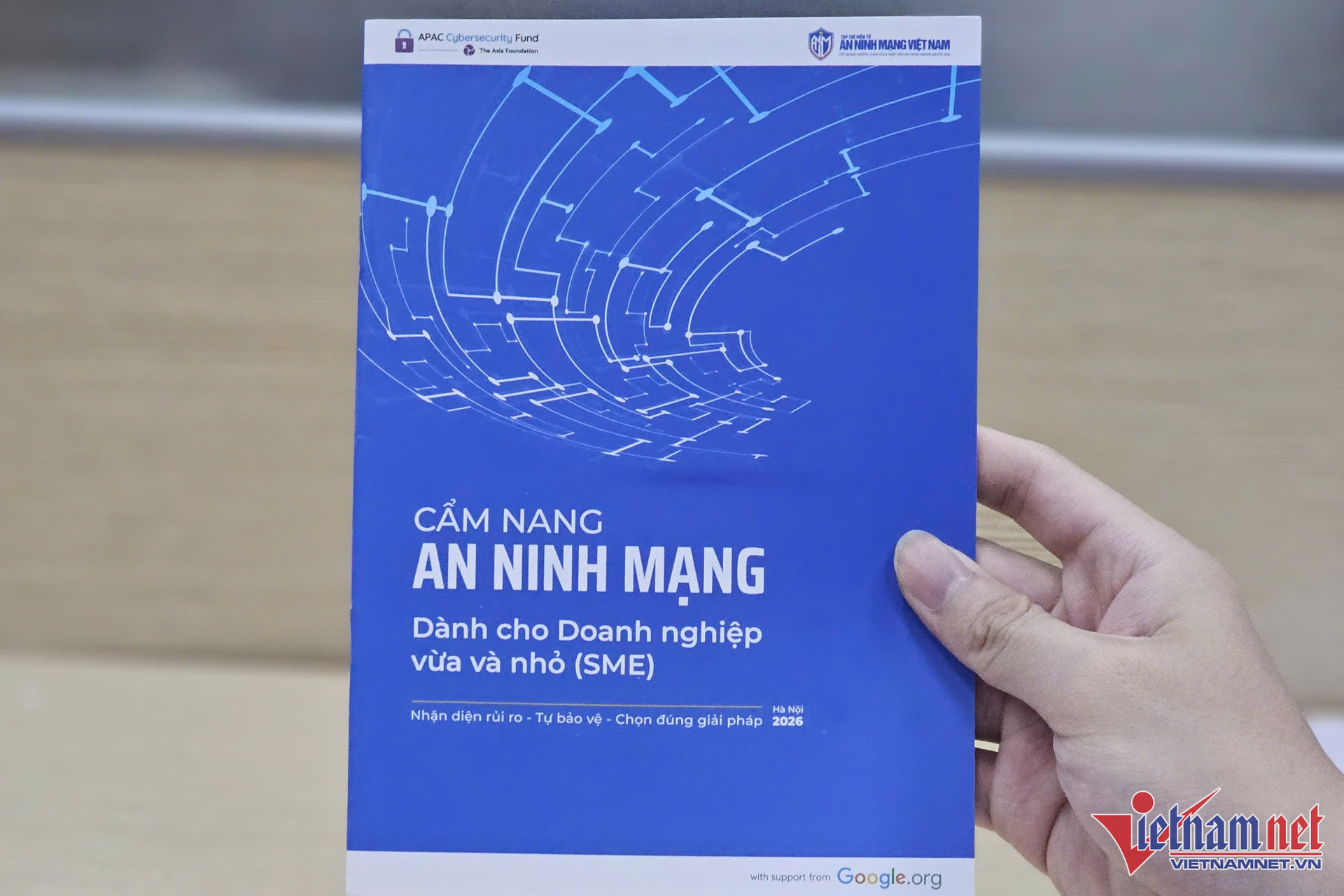 W-ra mat cam nang an ninh mang 01.jpg