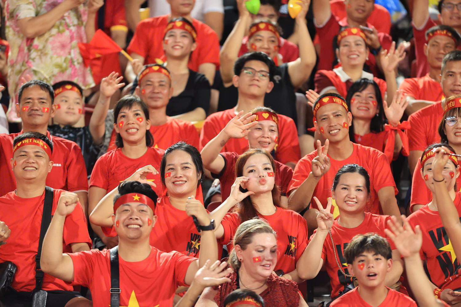 https://vms-files.vietnamnet.vn/vps_images_publish/000001/000003/2026/8/22/cdv-viet-nam-2910.jpg