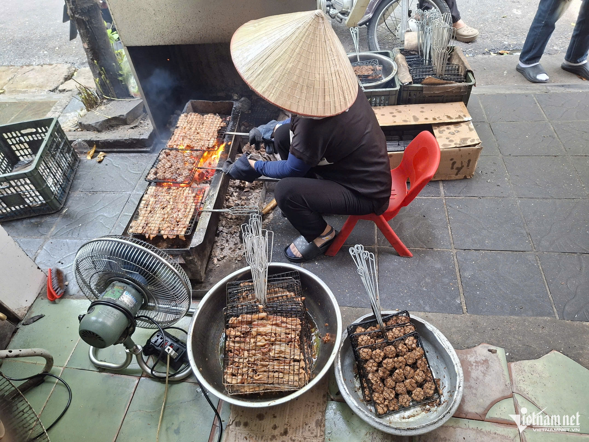 https://static-images.vnncdn.net/vps_images_publish/000001/000003/2026/8/22/do-huyen-trang-1-3941.jpg