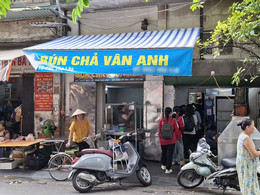 https://static-images.vnncdn.net/vps_images_publish/000001/000003/2026/8/22/do-huyen-trang-3939.jpg