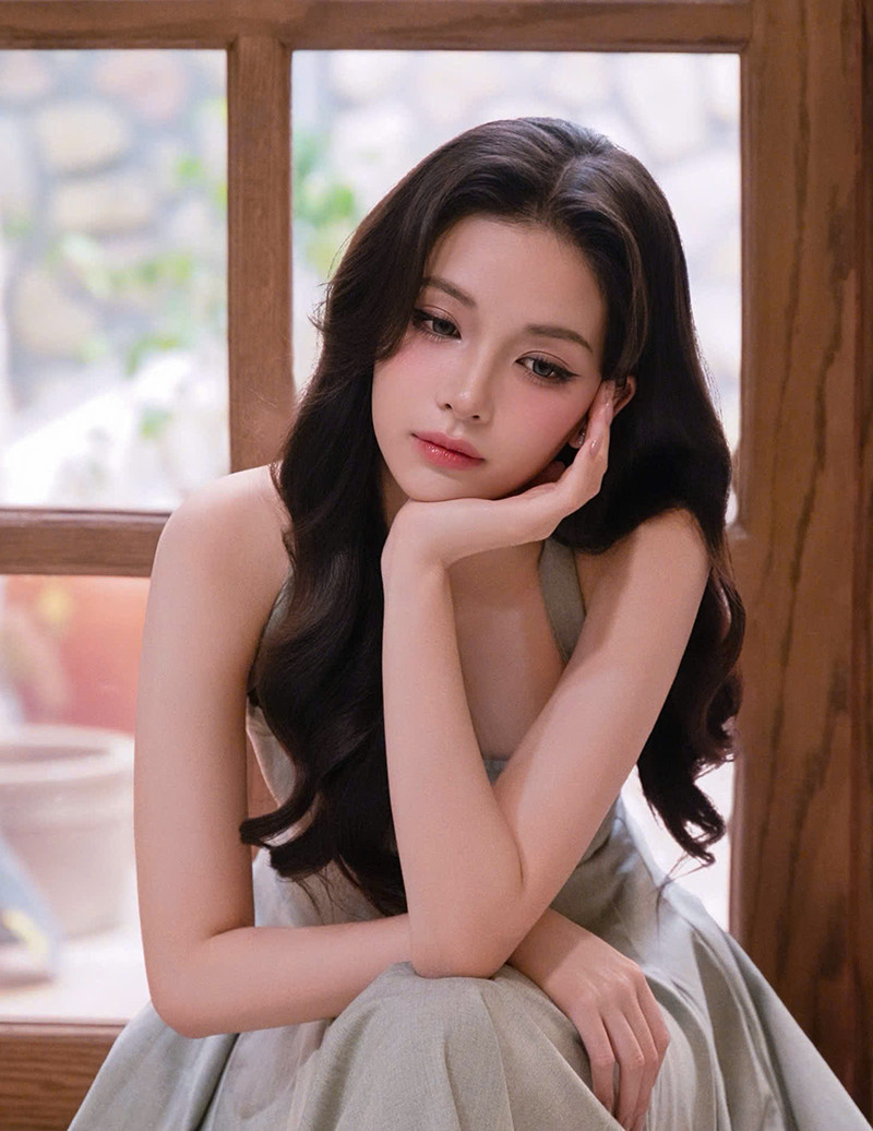 Ha Phuong.jpg