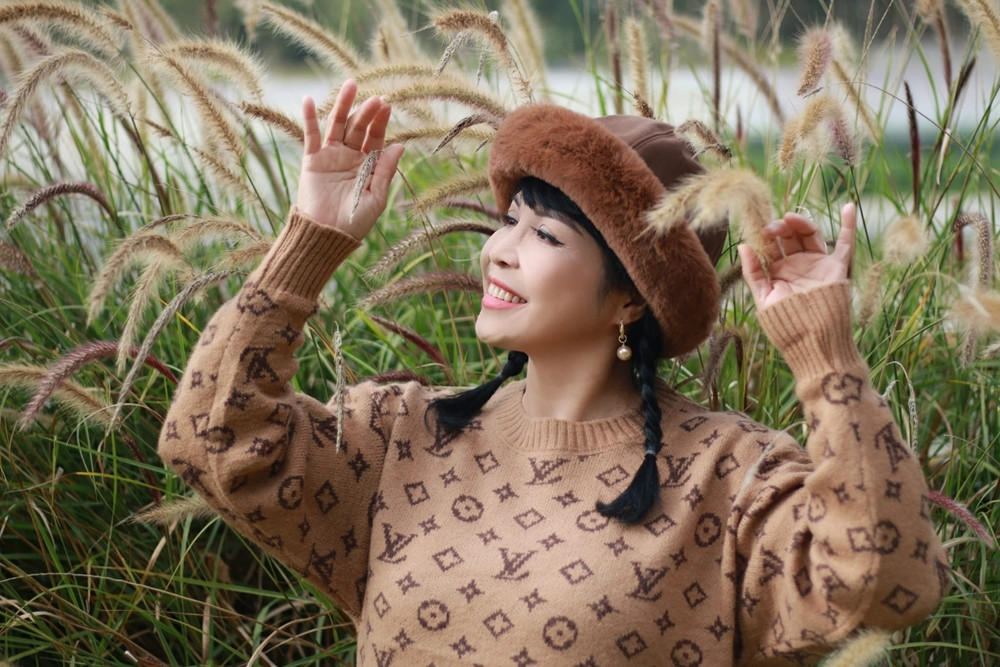 https://static-images.vnncdn.net/vps_images_publish/000001/000003/2026/8/22/huong-giang-15-324.jpg